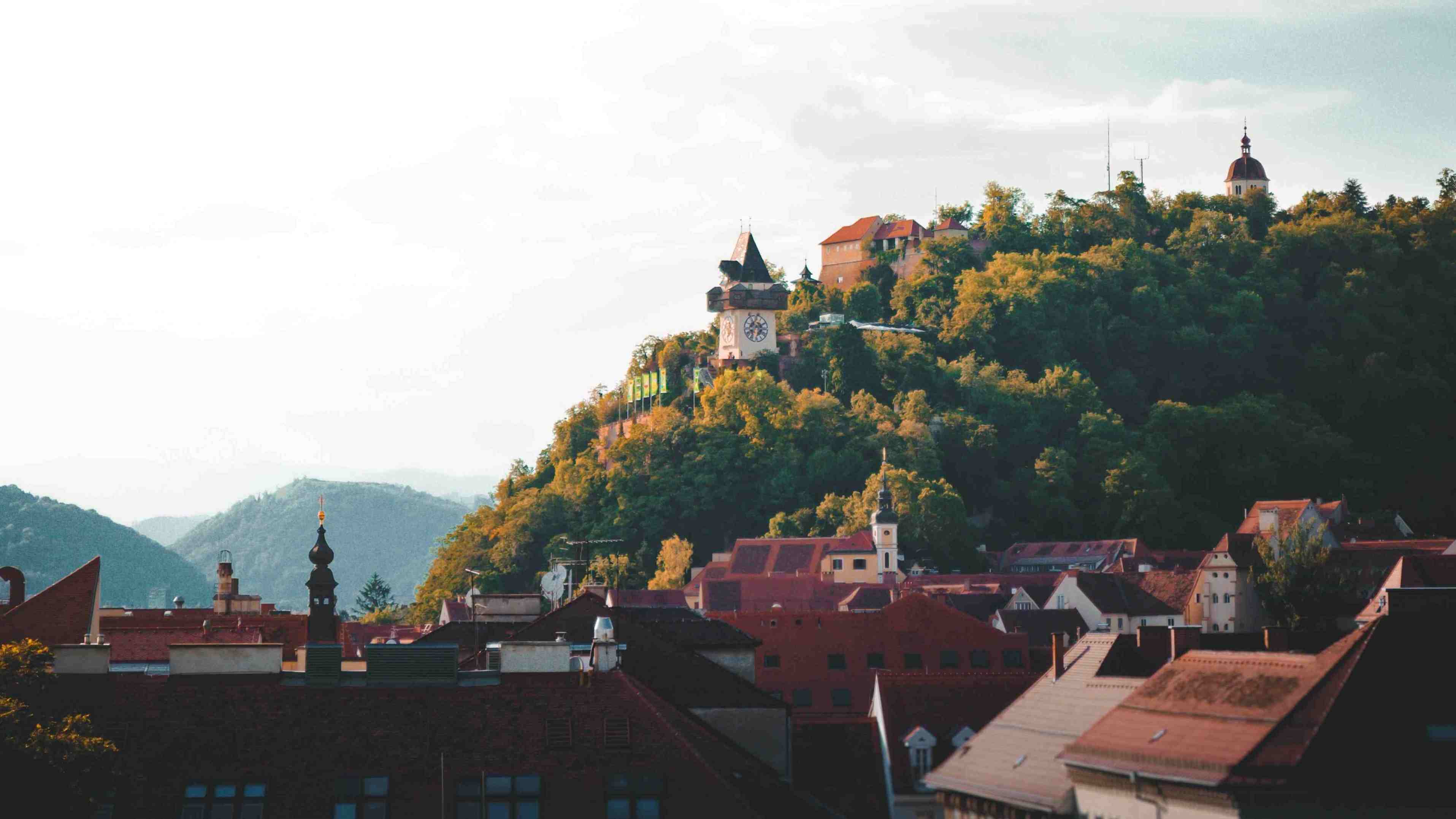Media picture: به ما بگویید چه فکر می کنید!